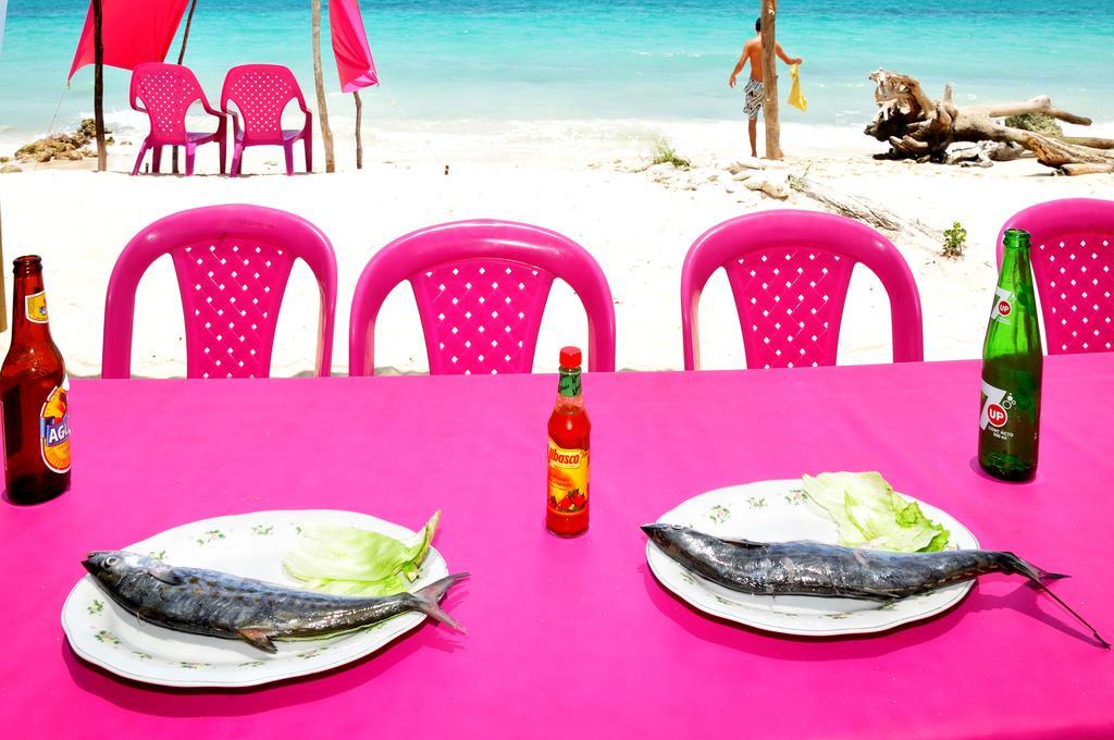 Hostal Acapulco Cano de Loro Exterior photo